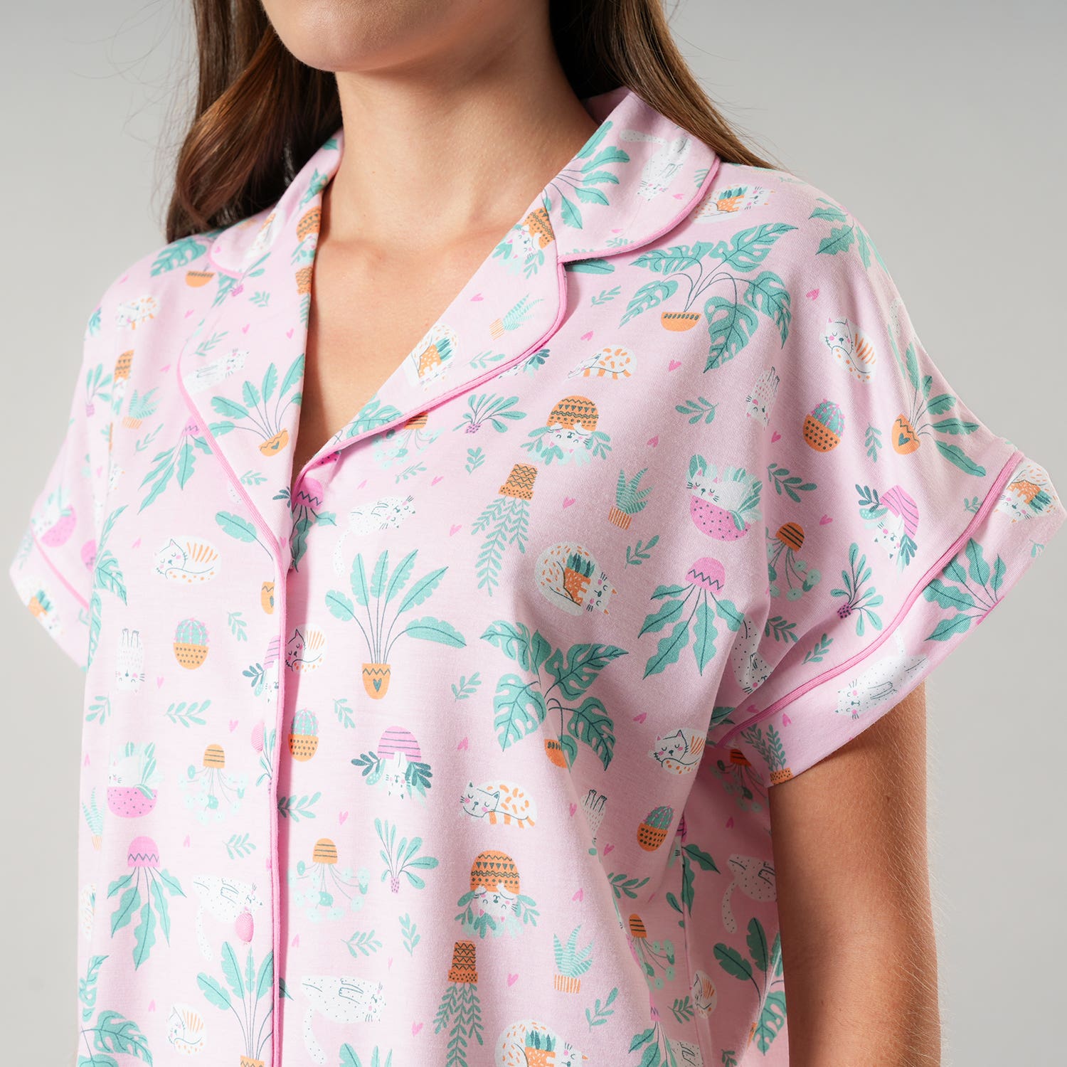 https://www.tiendaflores.cl/media/catalog/product/3/3/33550-230_3_p4vr6ck6quutgwgz.jpg