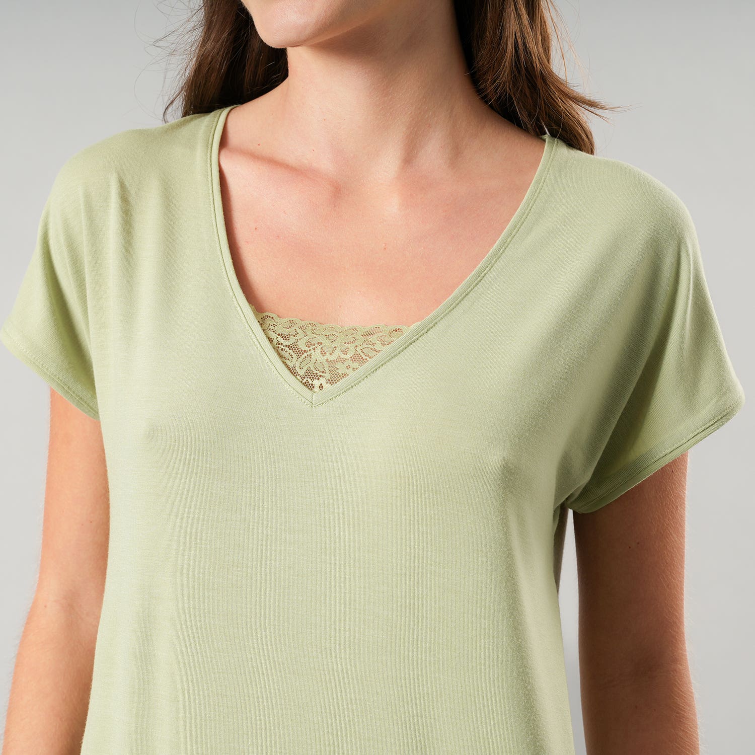 https://www.tiendaflores.cl/media/catalog/product/3/3/33575-226_3_txd1brccbvdgs8au.jpg