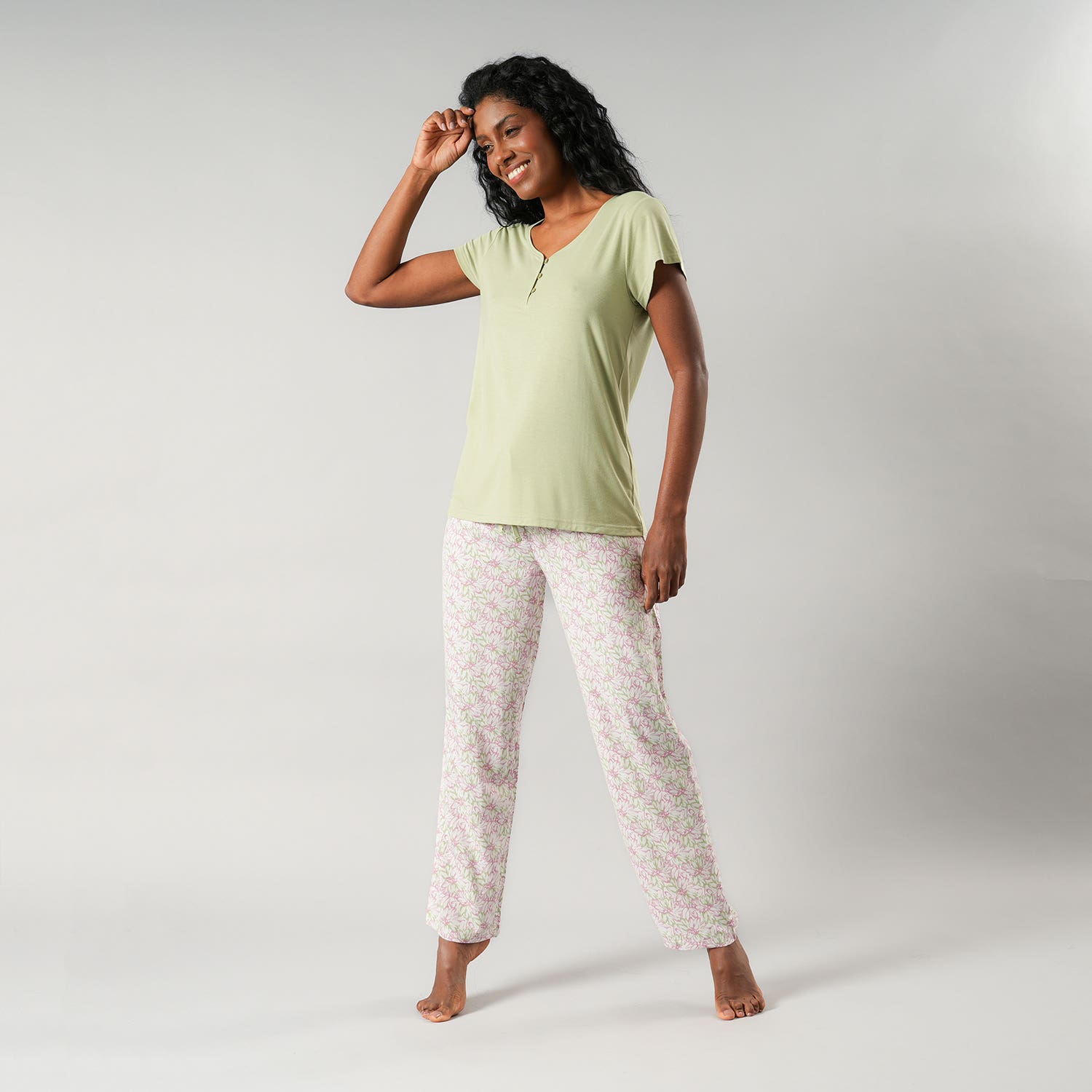 https://www.tiendaflores.cl/media/catalog/product/3/3/33577-226_1_2nwxujdob7pk2d5n.jpg