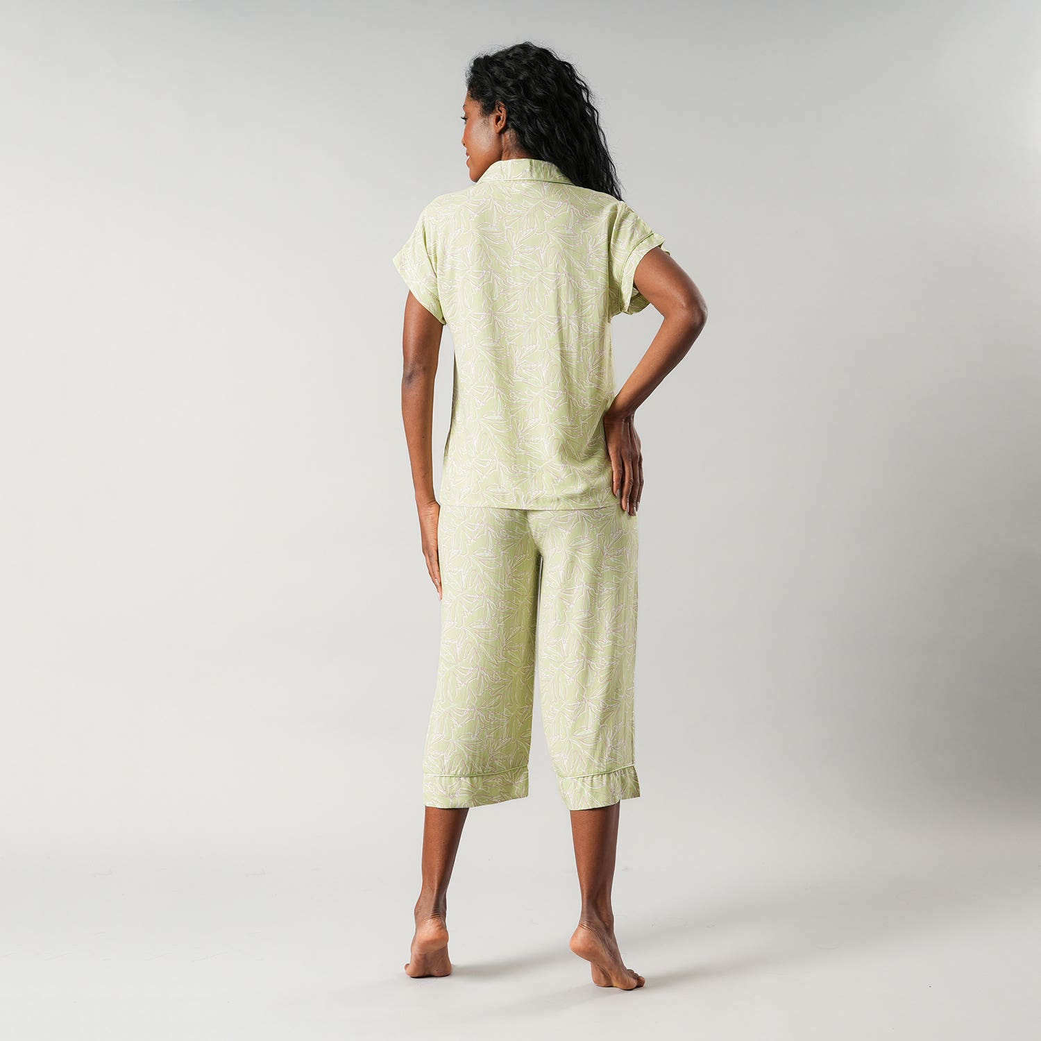 https://www.tiendaflores.cl/media/catalog/product/3/3/33579-226_2_gyis5q7hptxierga.jpg