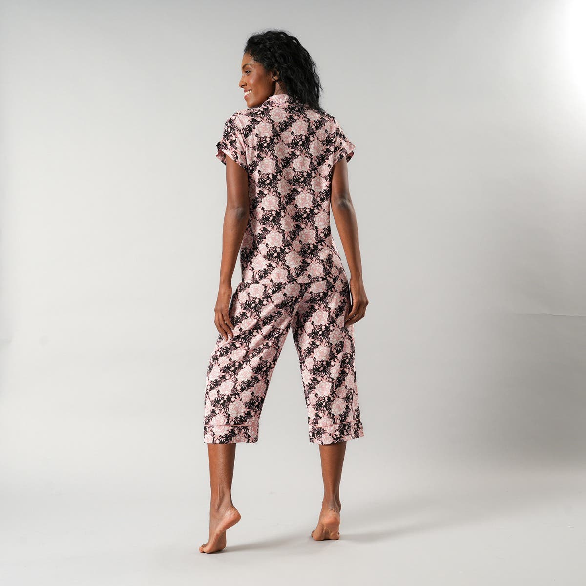 https://www.tiendaflores.cl/media/catalog/product/3/3/33579-2_2.jpg