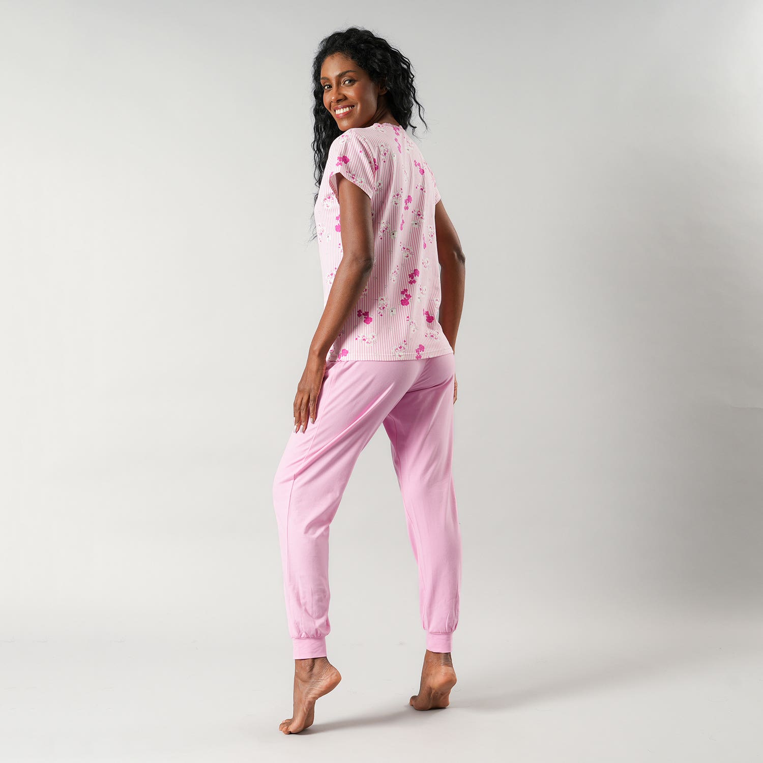 https://www.tiendaflores.cl/media/catalog/product/3/3/33581-223_2_6l9snmielbgdlpyf.jpg