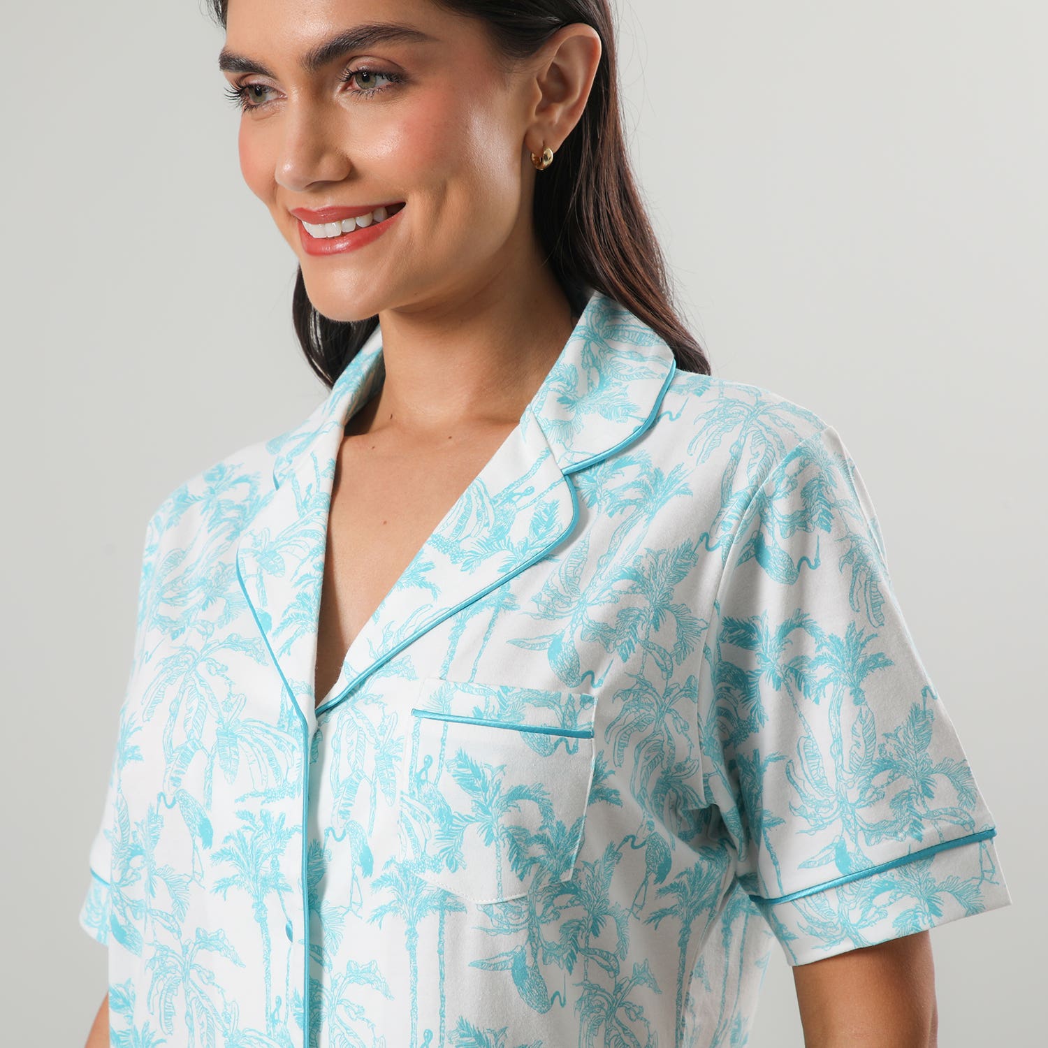 https://www.tiendaflores.cl/media/catalog/product/3/3/33582-58_3_2vx7qctbub4xhfyz.jpg