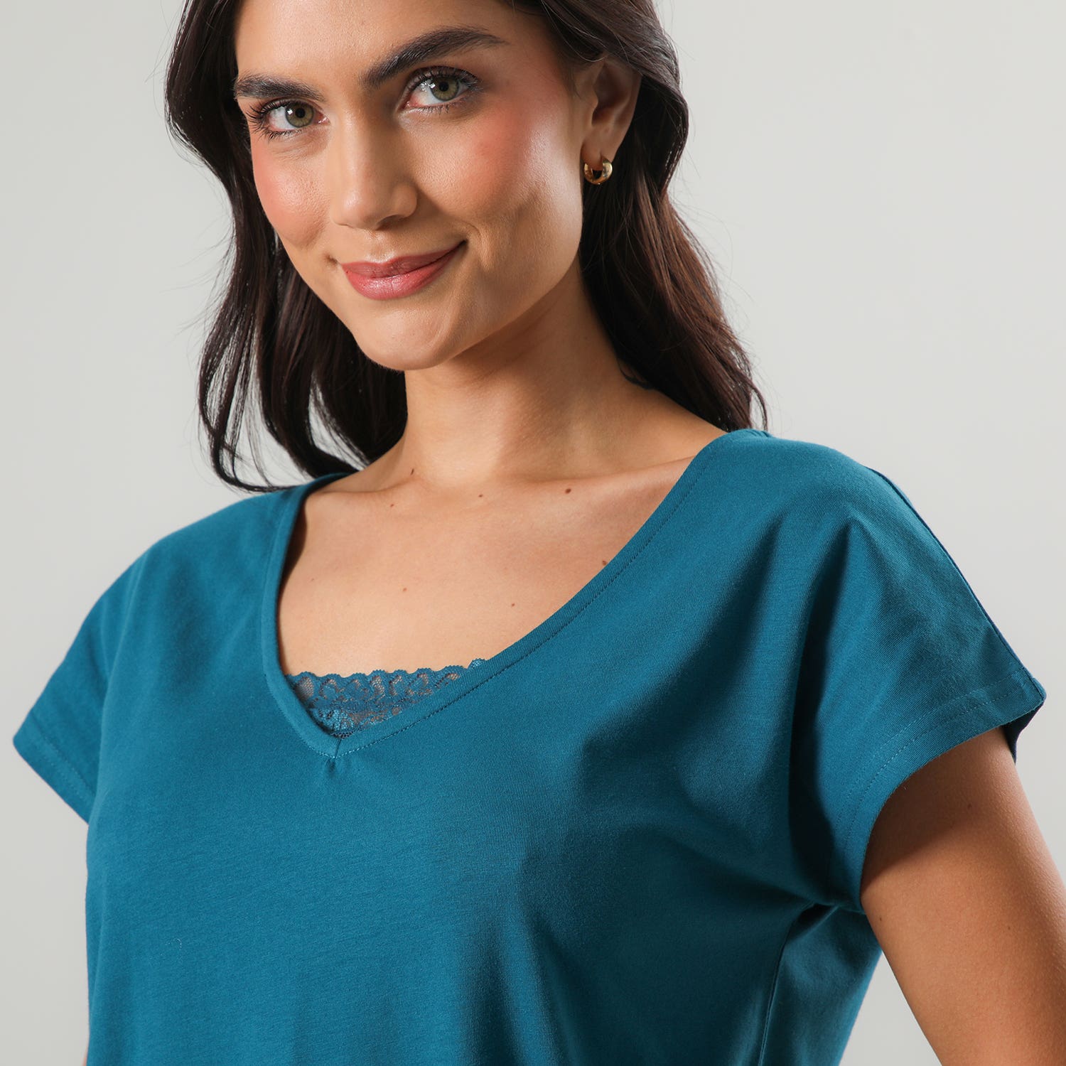 https://www.tiendaflores.cl/media/catalog/product/3/3/33586-222_3_yymxq2hncfapg76j.jpg