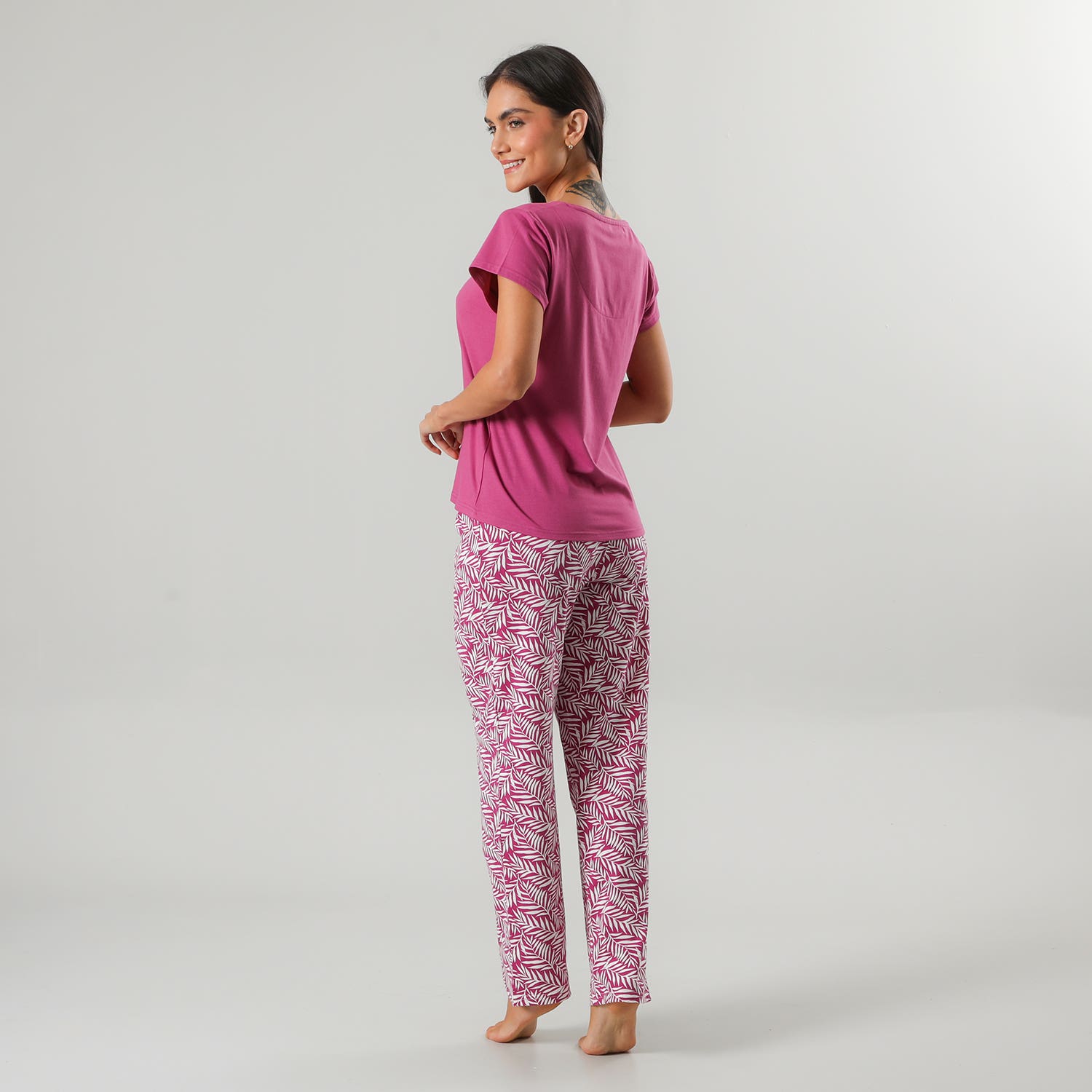 https://www.tiendaflores.cl/media/catalog/product/3/3/33588-223_2_vowez5xs22etwt5v.jpg