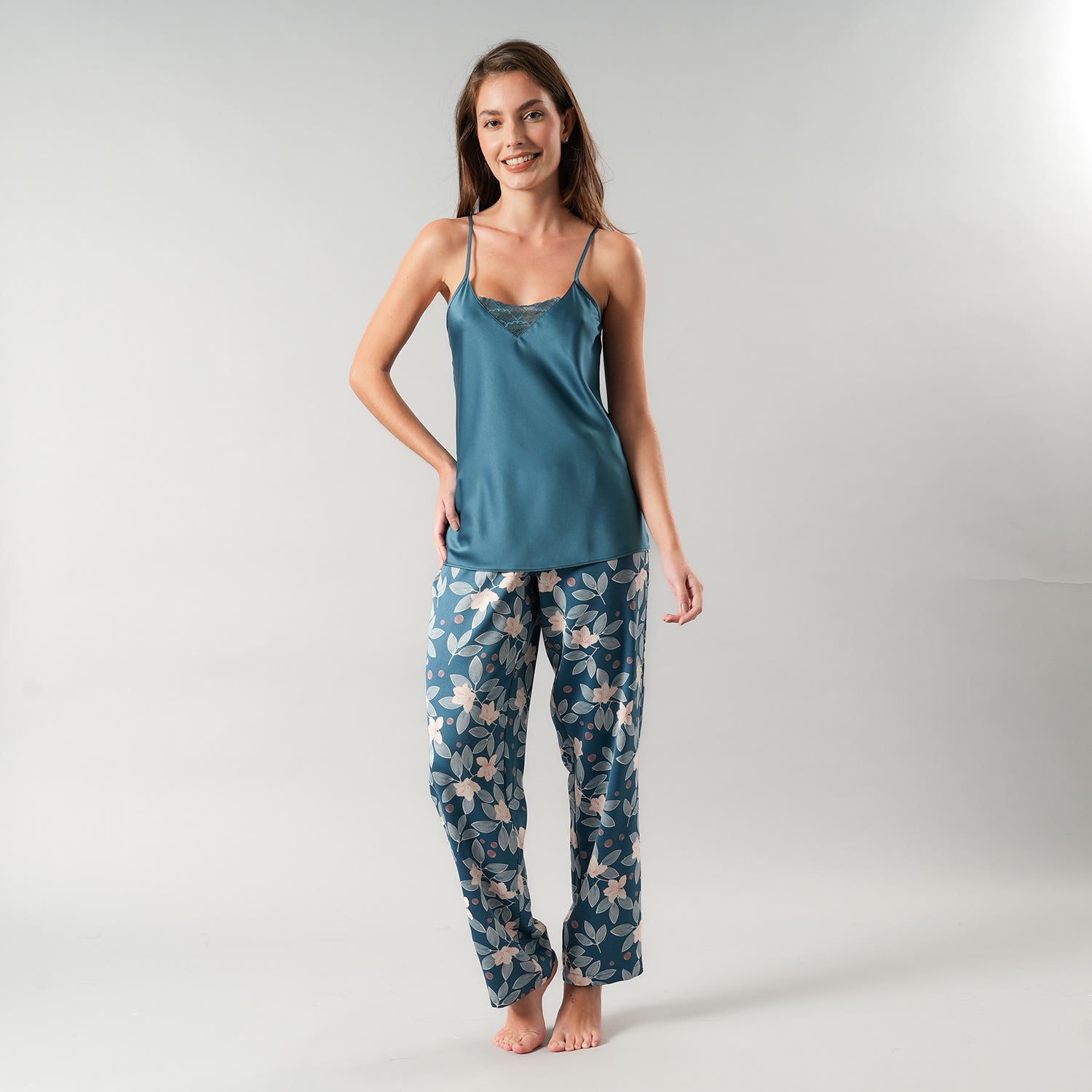 https://www.tiendaflores.cl/media/catalog/product/3/3/33593-222_1_rlzxiptovs52jkv9.jpg