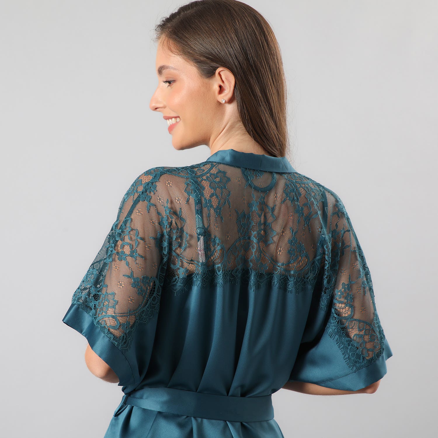 https://www.tiendaflores.cl/media/catalog/product/3/3/33595-222_4_asrumfa2pgqcatw6.jpg