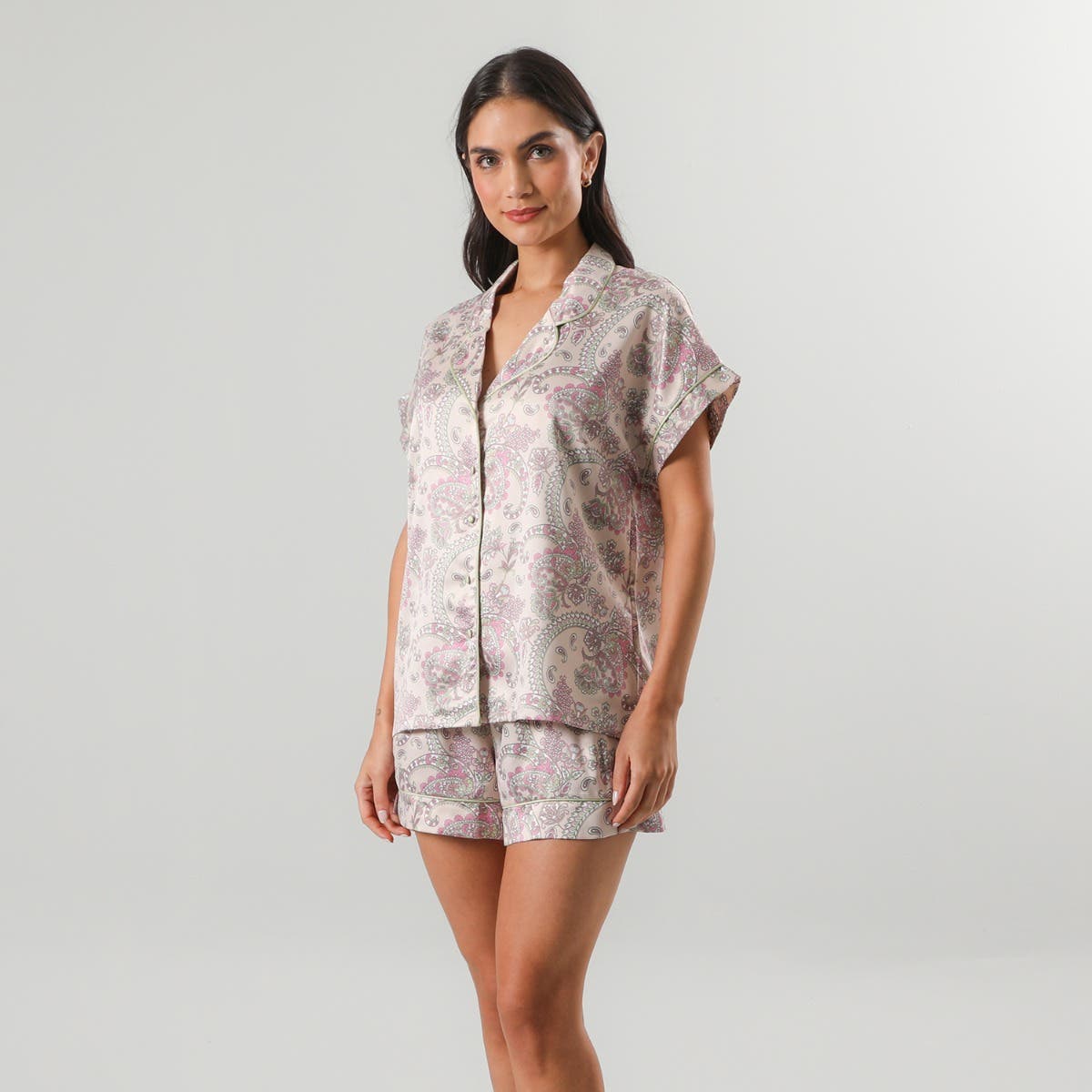 https://www.tiendaflores.cl/media/catalog/product/3/3/33606-226_1_1.jpg