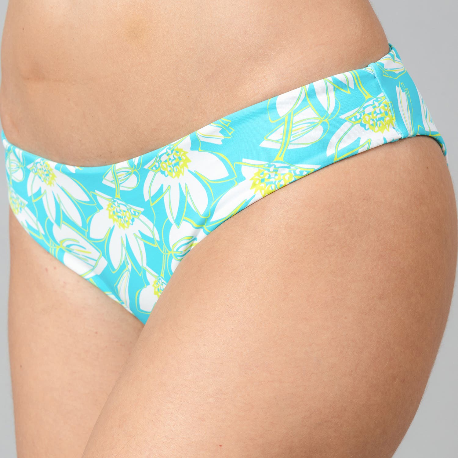 https://www.tiendaflores.cl/media/catalog/product/3/3/33693-62_4_xy6cgvvblv9ga0tw.jpg