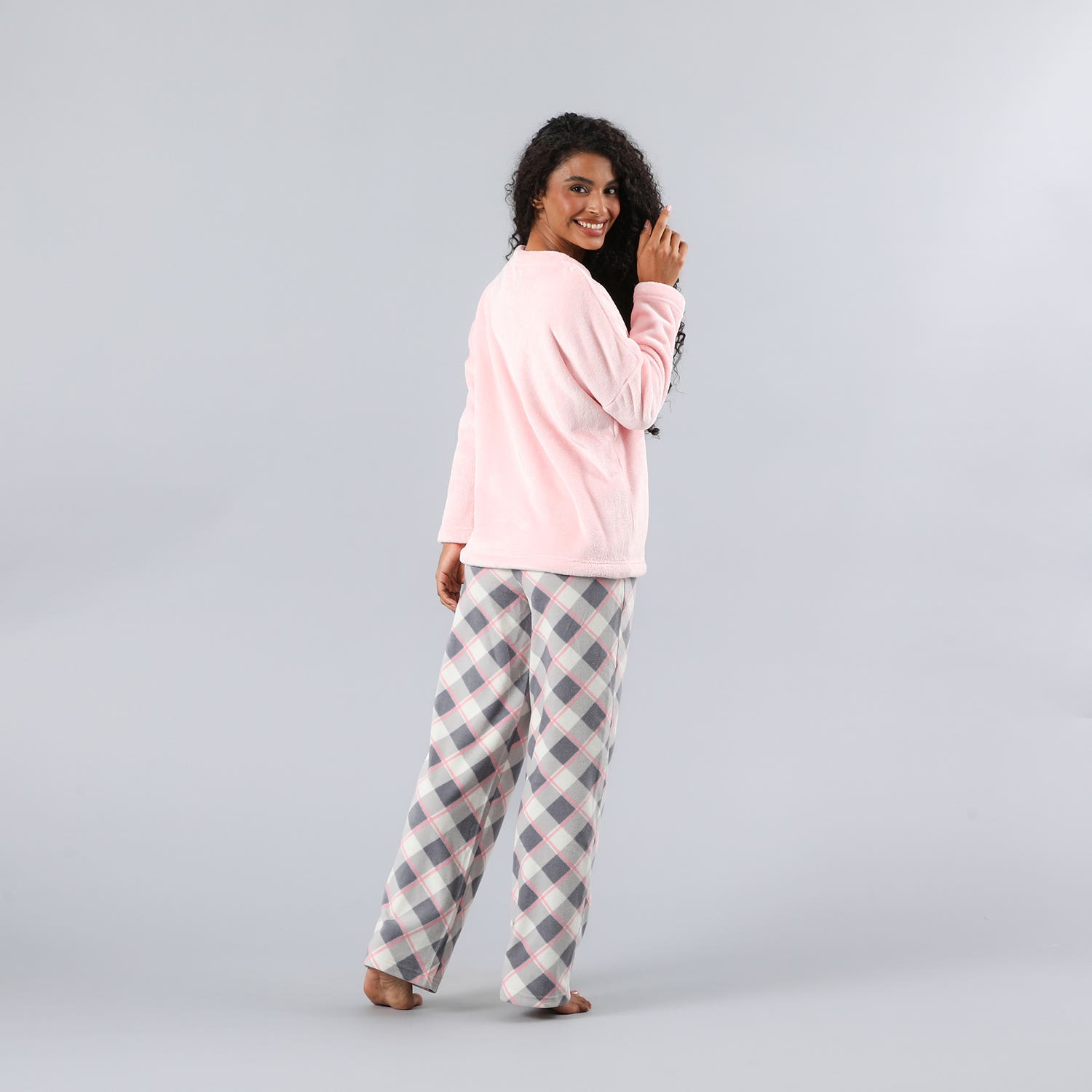 https://www.tiendaflores.cl/media/catalog/product/3/3/33754-13_2_od7b2dadisvvhujp.jpg