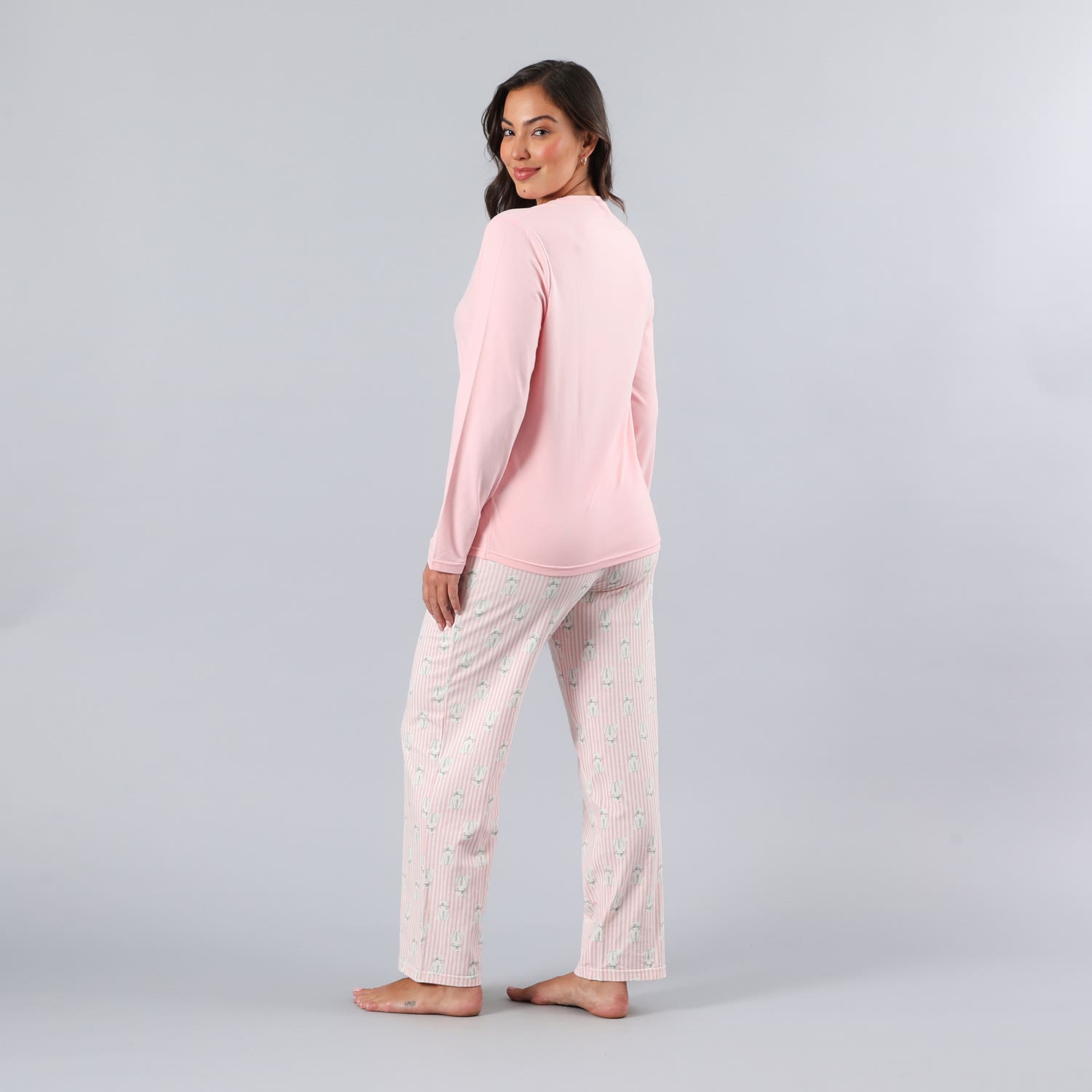 https://www.tiendaflores.cl/media/catalog/product/3/3/33756-13_2_3tu6qysjd2gpbqqz.jpg
