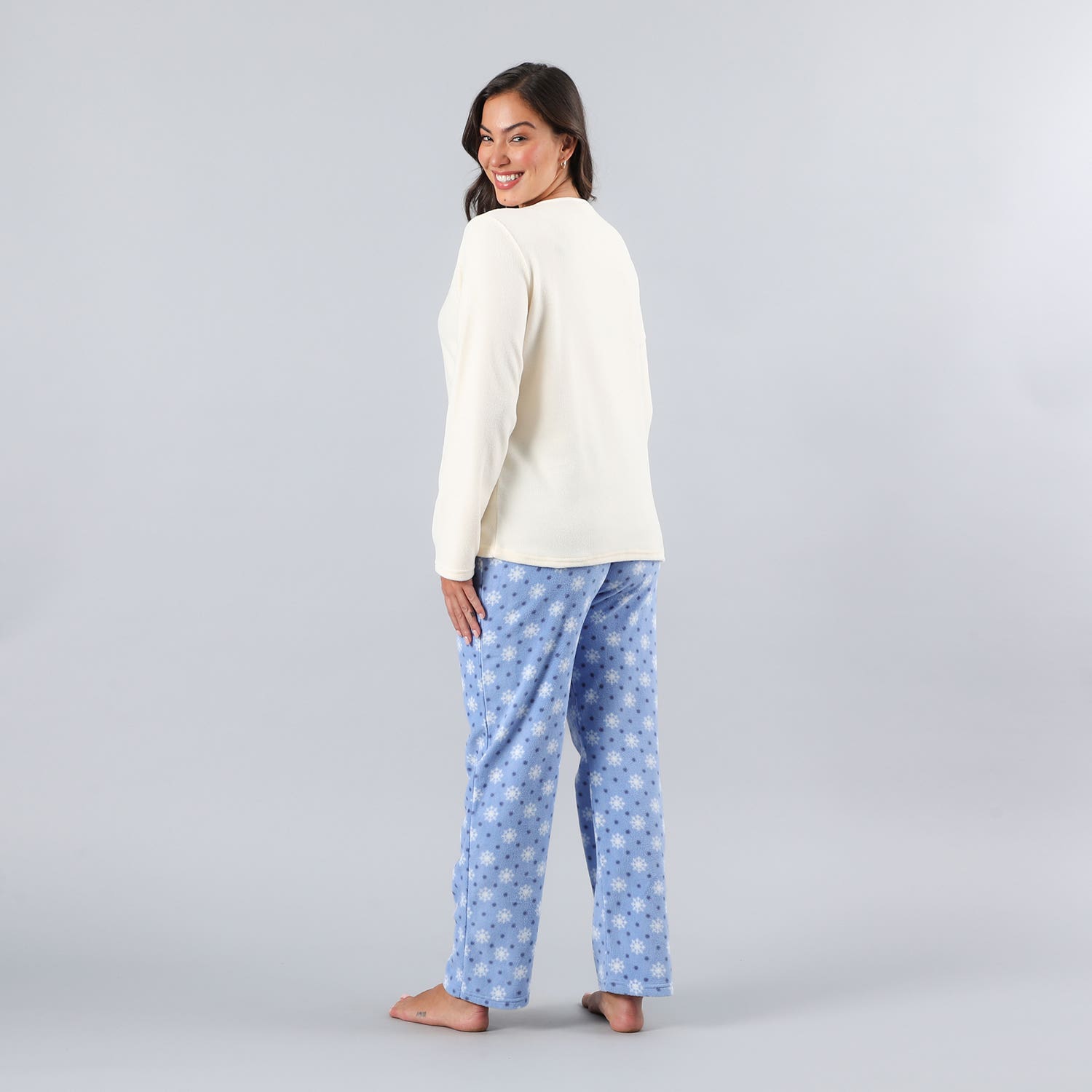 https://www.tiendaflores.cl/media/catalog/product/3/3/33758-17_2_eg1qnxtaohbxhfwb.jpg
