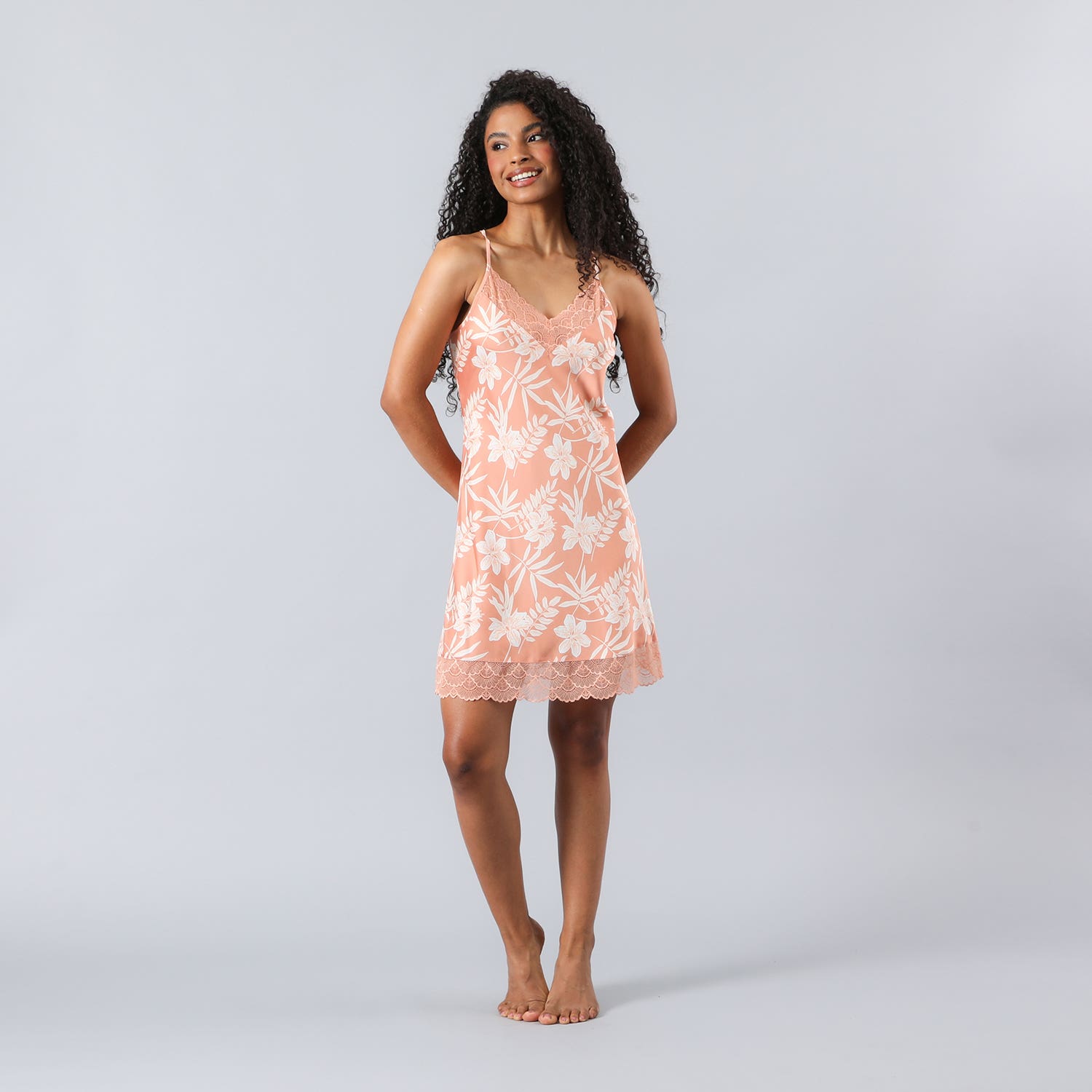 https://www.tiendaflores.cl/media/catalog/product/3/3/33765-241_1_d8oe0xijwhuxebmb.jpg