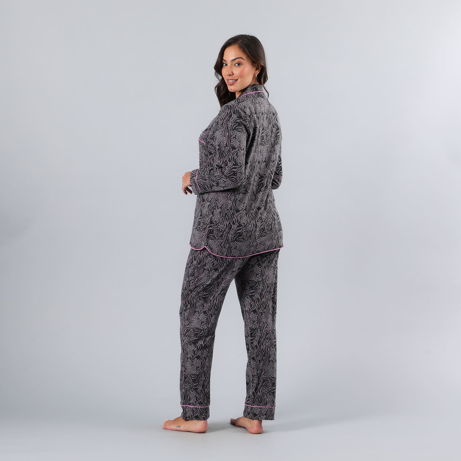 https://www.tiendaflores.cl/media/catalog/product/3/3/33770-2_2_ytm6bchsysezox4c.jpg