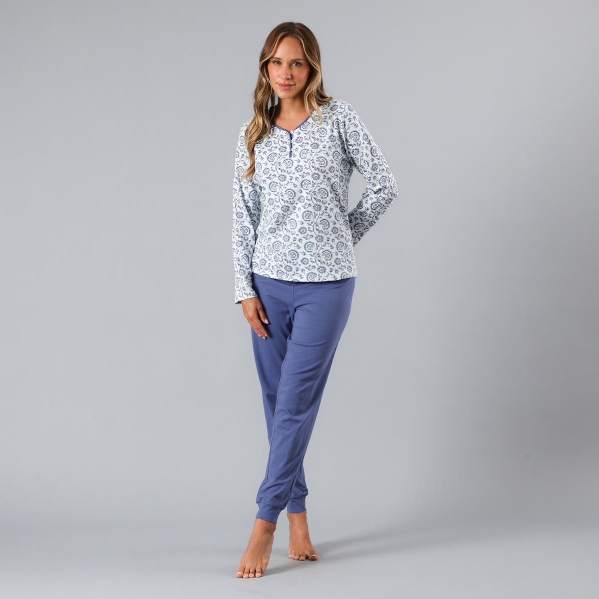https://www.tiendaflores.cl/media/catalog/product/3/3/33772-18_1_4.jpg