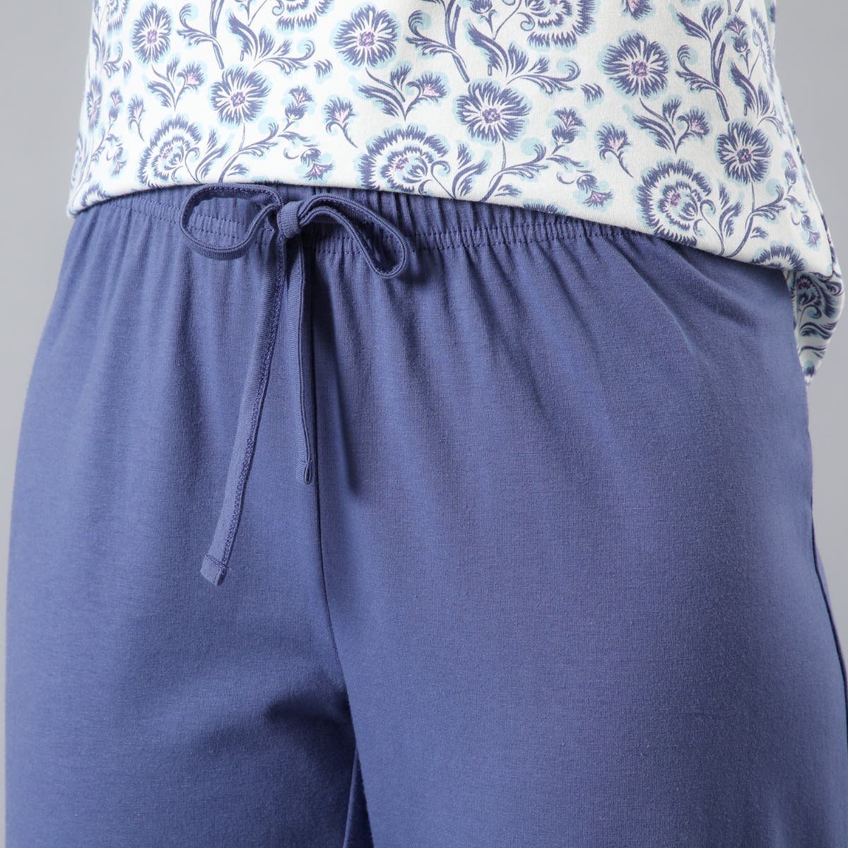 https://www.tiendaflores.cl/media/catalog/product/3/3/33772-18_4.jpg