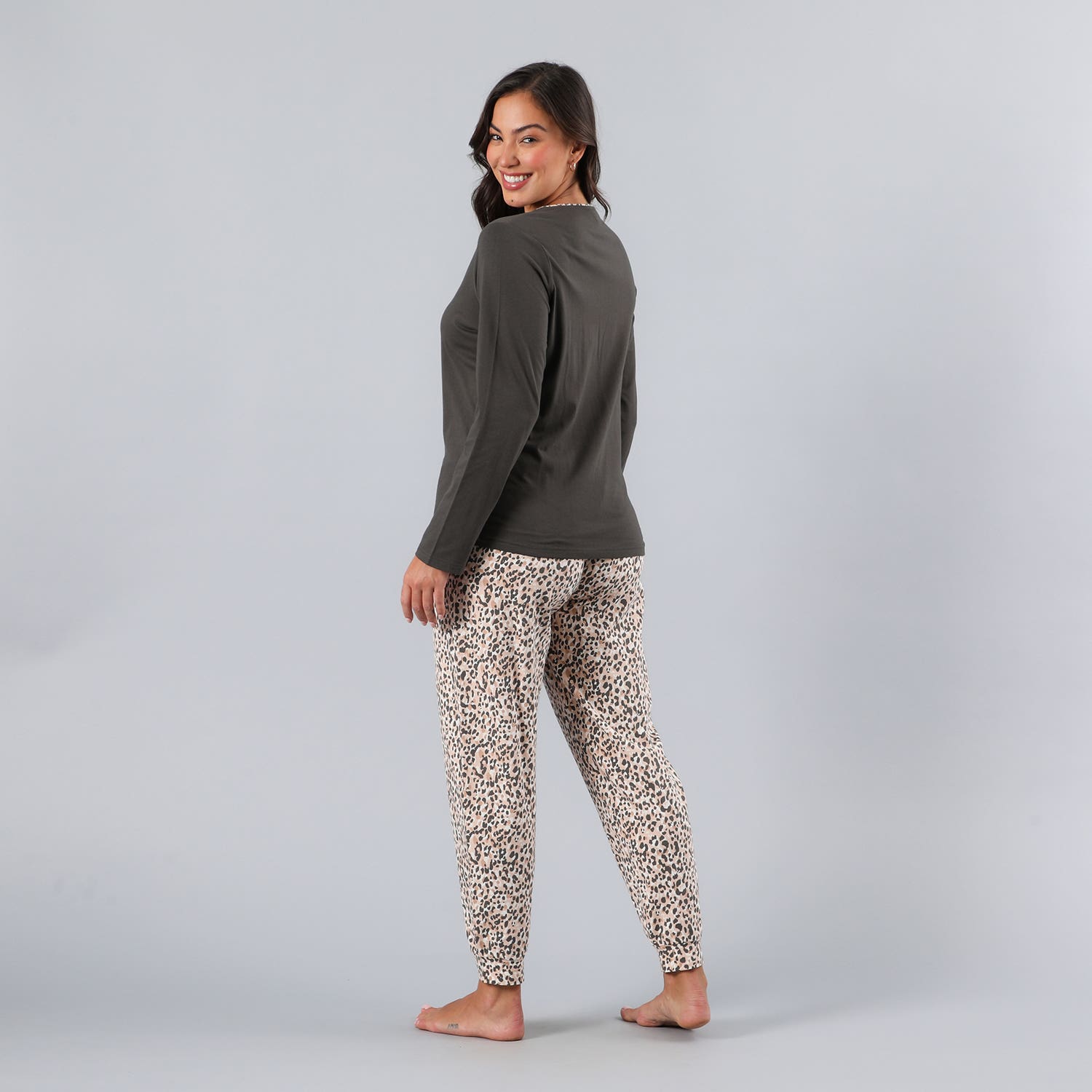 https://www.tiendaflores.cl/media/catalog/product/3/3/33772-2_2_b4avo8ennv1zhpq3.jpg