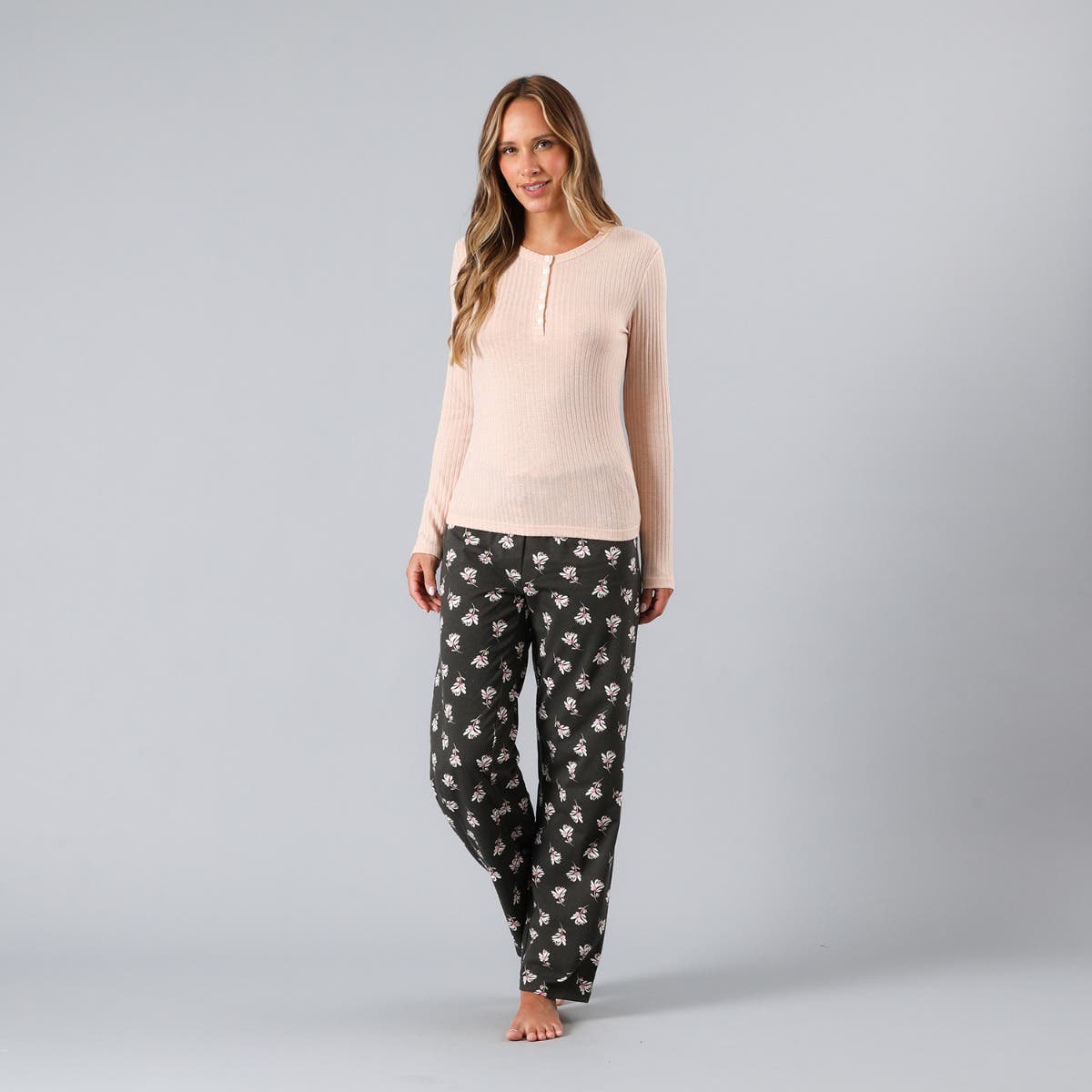 https://www.tiendaflores.cl/media/catalog/product/3/3/33780-236_1.jpg