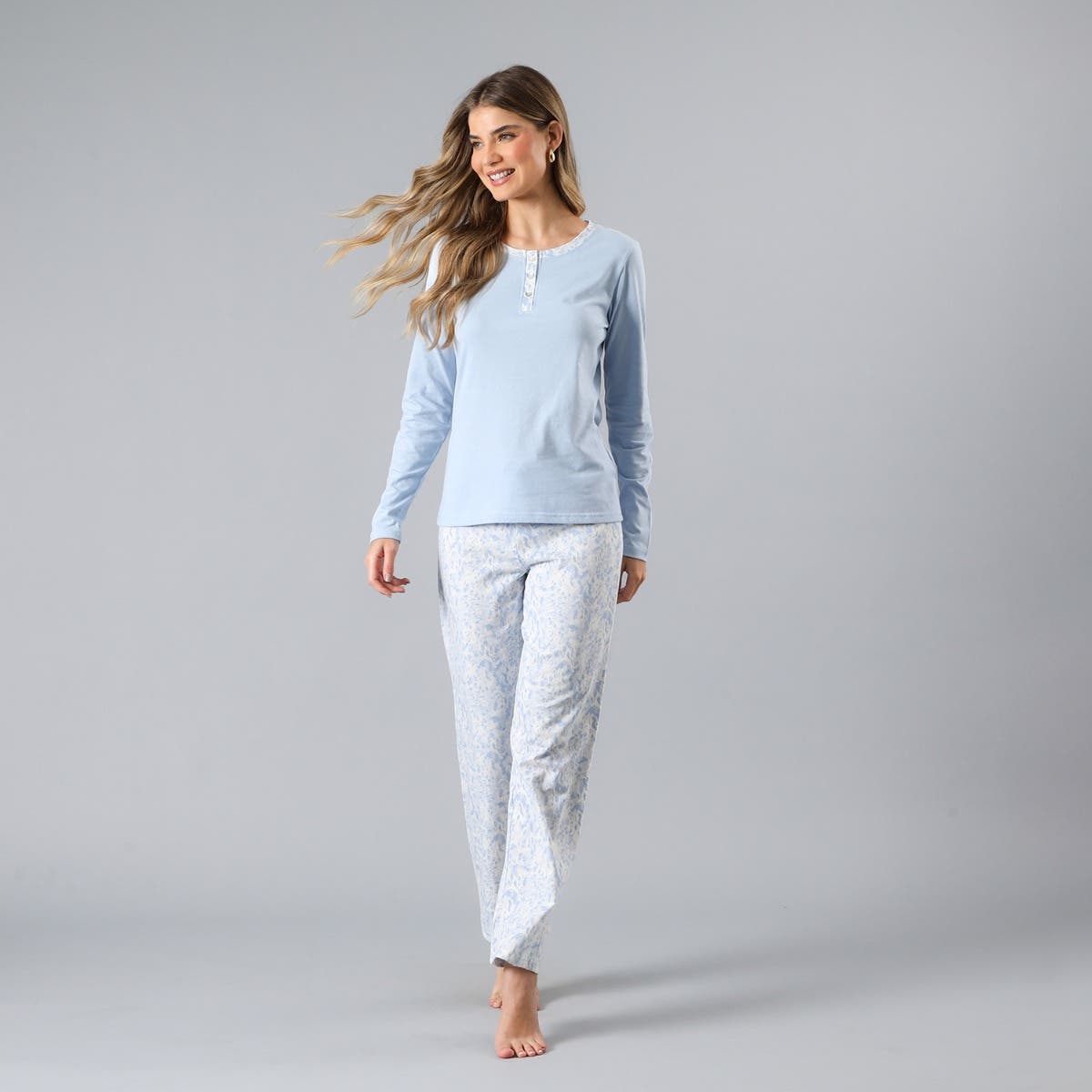 https://www.tiendaflores.cl/media/catalog/product/3/3/33785-14_1.jpg