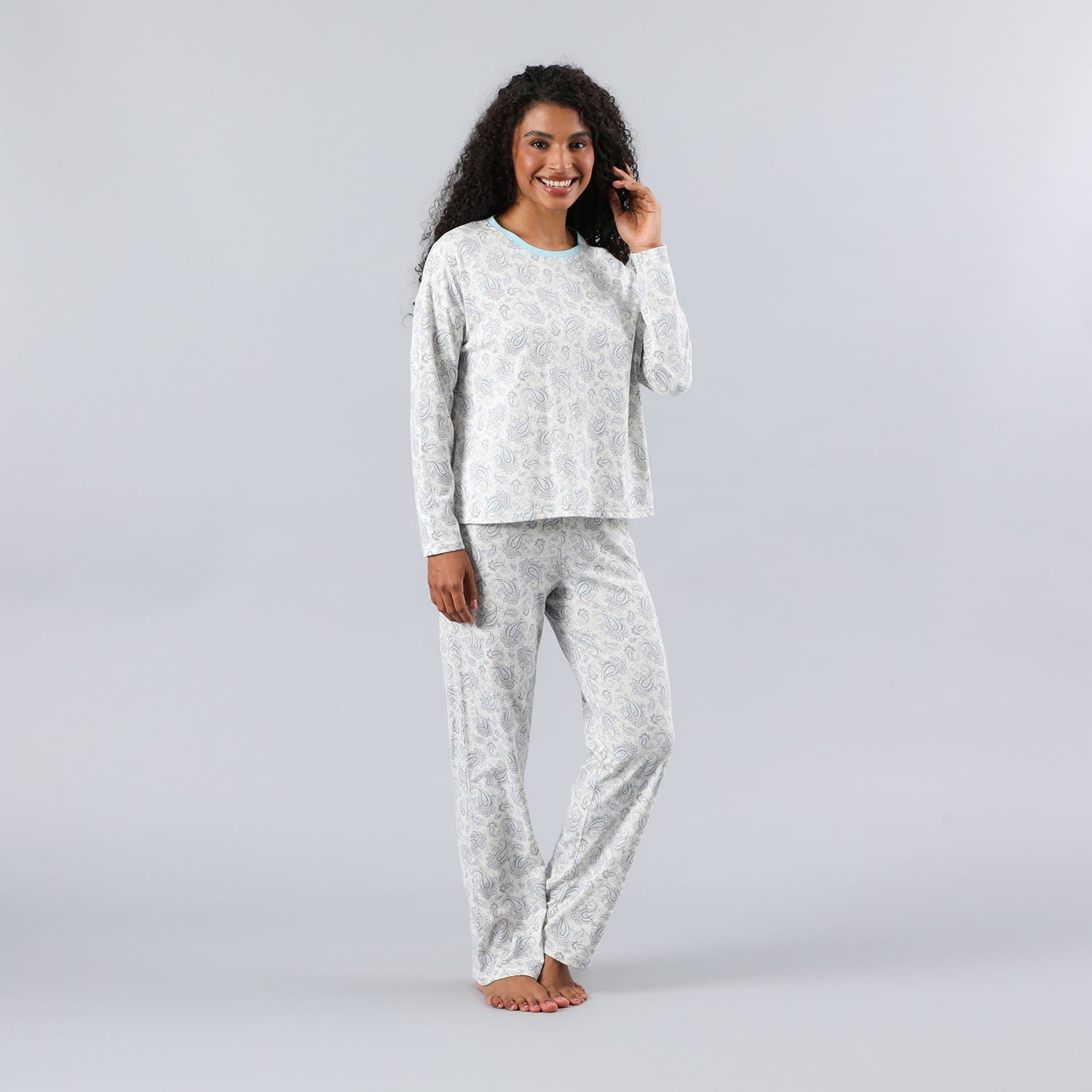 https://www.tiendaflores.cl/media/catalog/product/3/3/33786-58_1_lq61oa1pdbysjk78.jpg