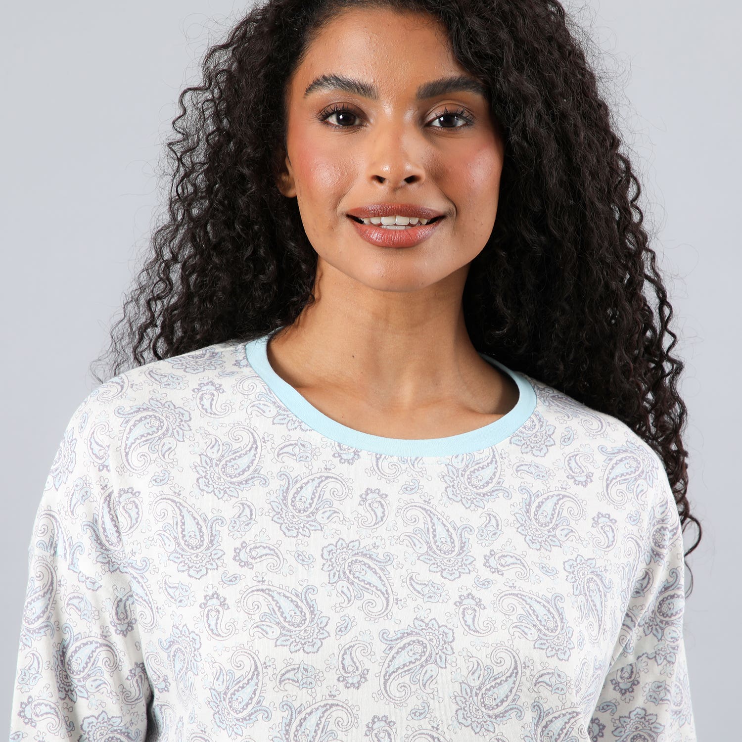https://www.tiendaflores.cl/media/catalog/product/3/3/33786-58_4_unq2hbsqy5rmiez1.jpg