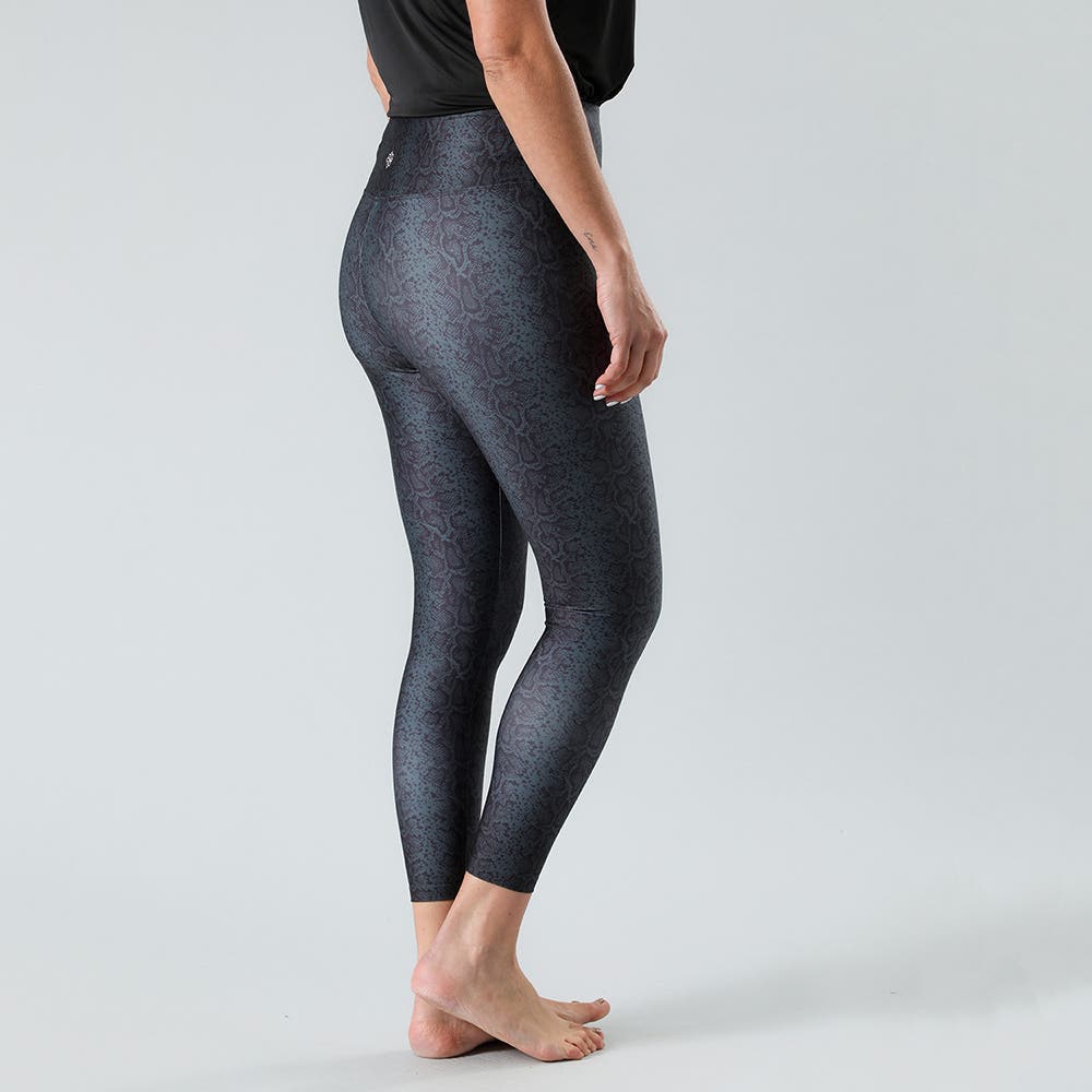 https://www.tiendaflores.cl/media/catalog/product/5/0/50348-2_3_3zisba2pltx9pde7.jpg