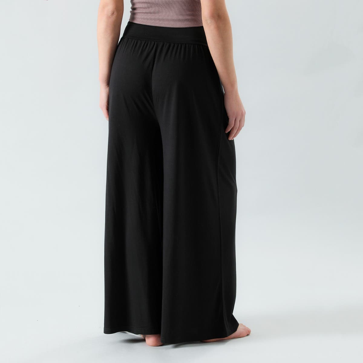 https://www.tiendaflores.cl/media/catalog/product/5/0/50366-2_2_3.jpg