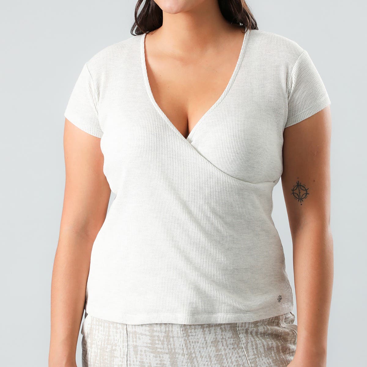 https://www.tiendaflores.cl/media/catalog/product/5/0/50377-3_2.jpg