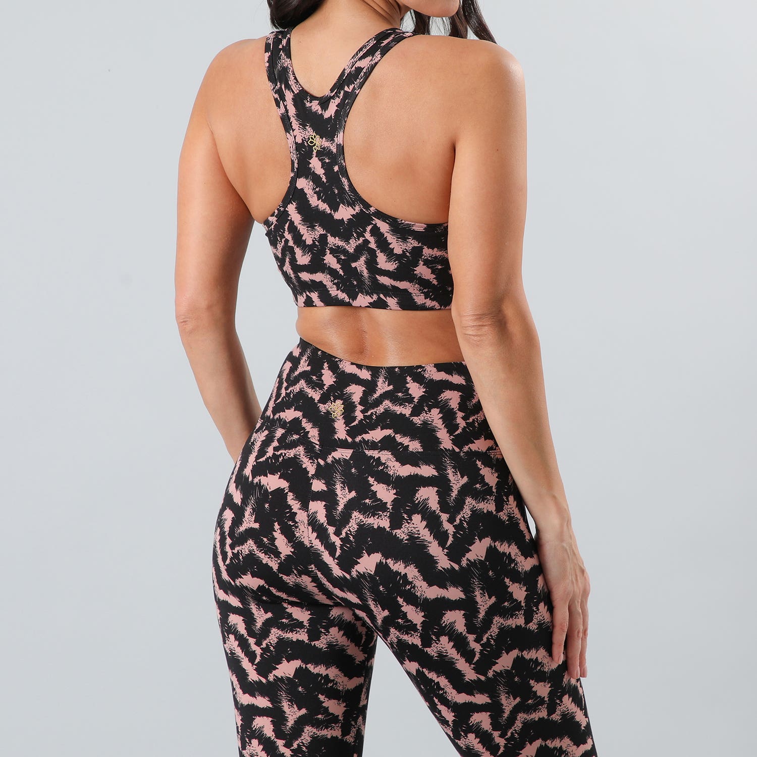 https://www.tiendaflores.cl/media/catalog/product/5/0/50522-2_2_xwbef9zeizzk7ii5.jpg