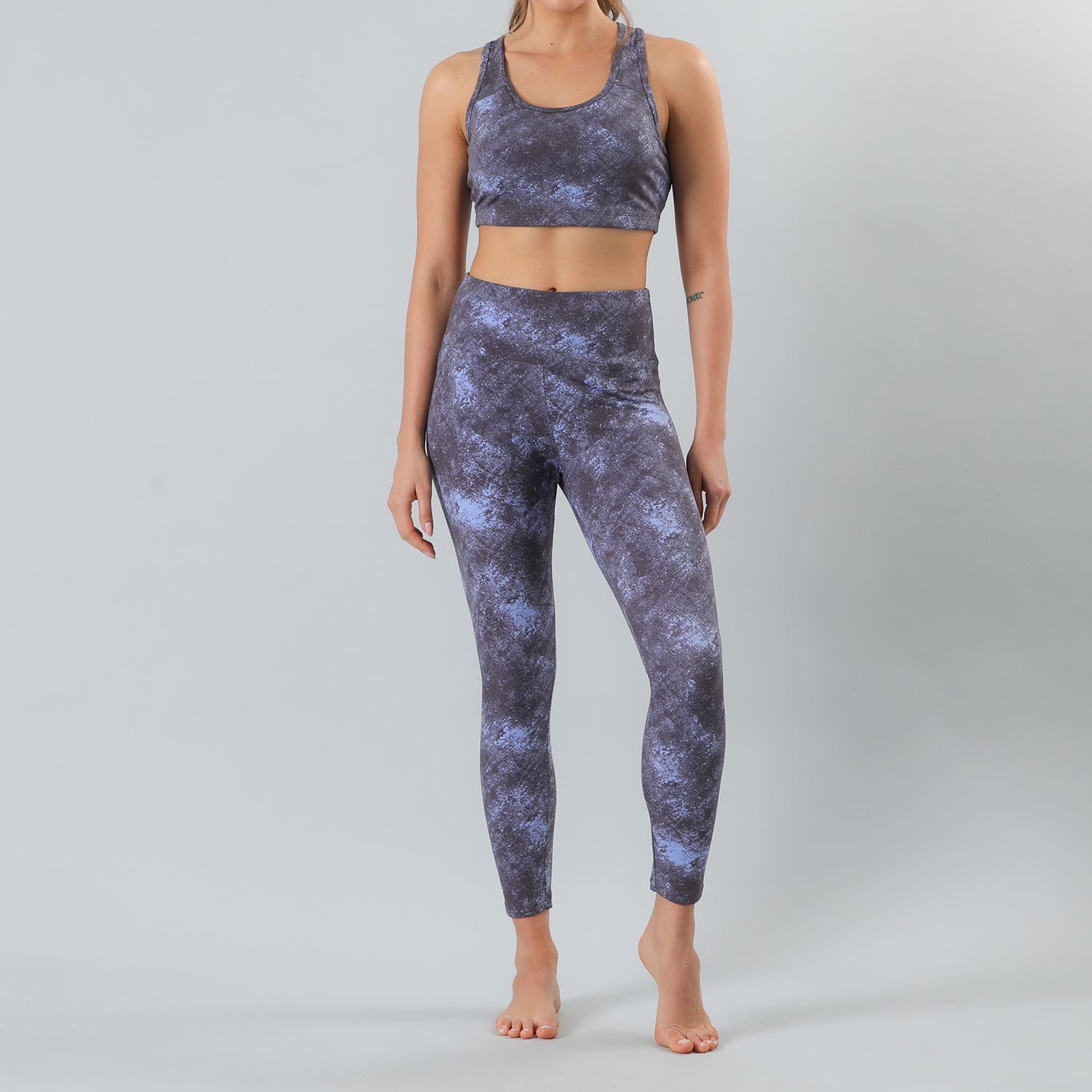 https://www.tiendaflores.cl/media/catalog/product/5/0/50523-671_1_me5t9yabx2vpvwyg.jpg