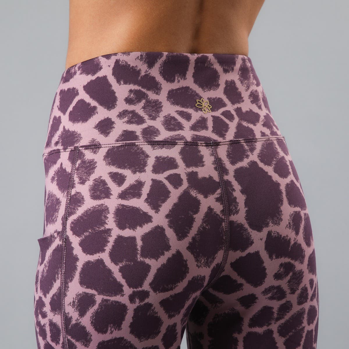 https://www.tiendaflores.cl/media/catalog/product/5/0/50610-216_3.jpg