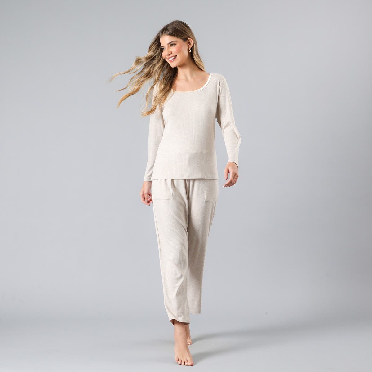 https://www.tiendaflores.cl/media/catalog/product/5/0/50638-202_1.jpg
