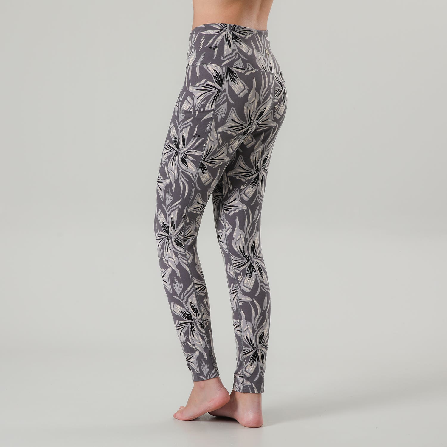 https://www.tiendaflores.cl/media/catalog/product/5/0/50645-67_2_wqlqb1veqj5rystb.jpg