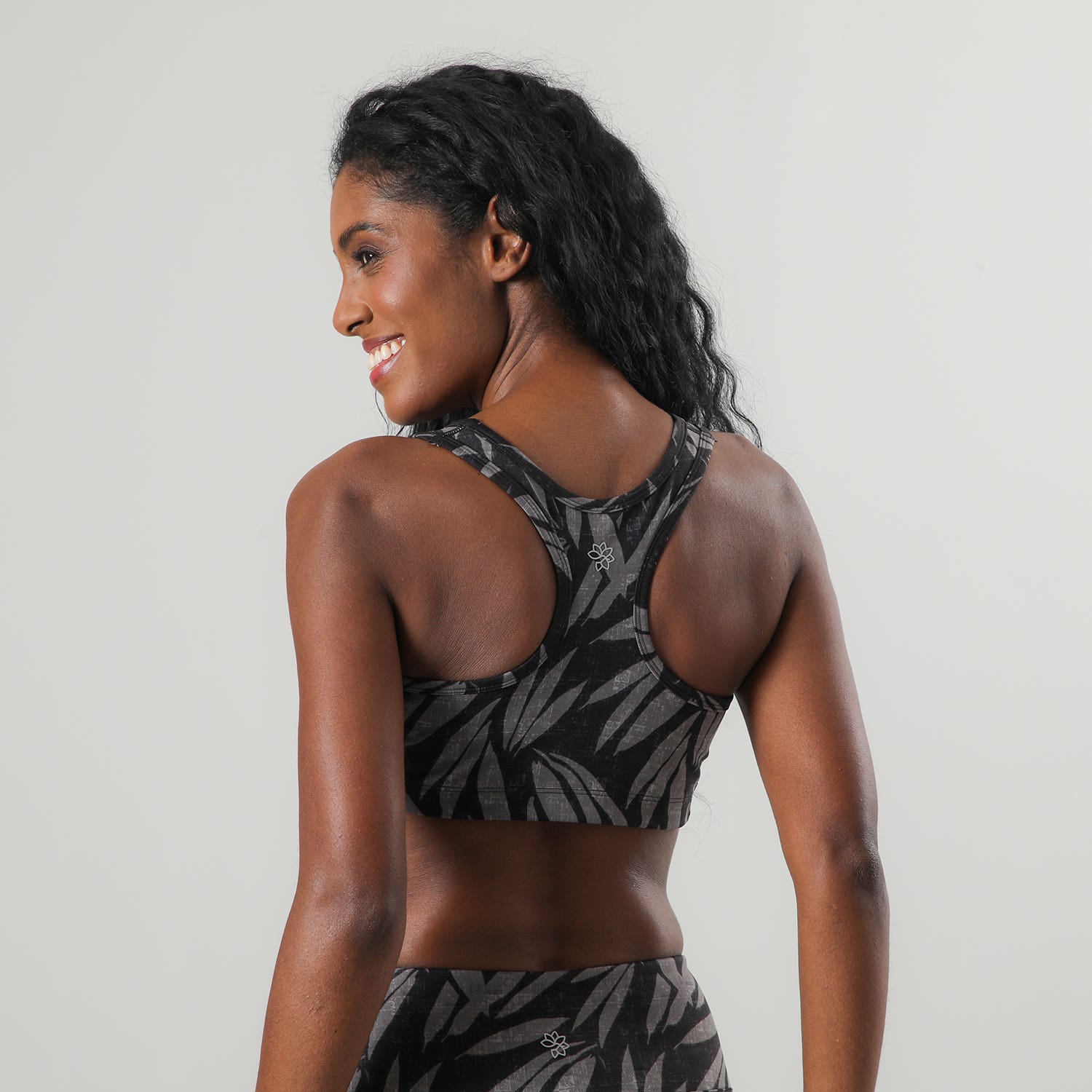 https://www.tiendaflores.cl/media/catalog/product/5/0/50661-2_3_zmjkdh3ktphqtukv.jpg